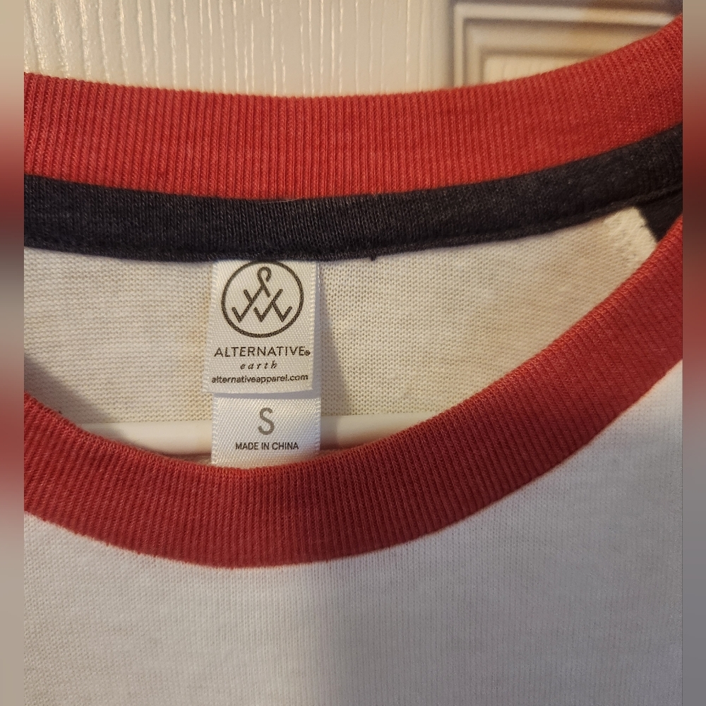 PATRIOTIC TOP SZ S, LADIES, NWOT - Picture 3 of 4